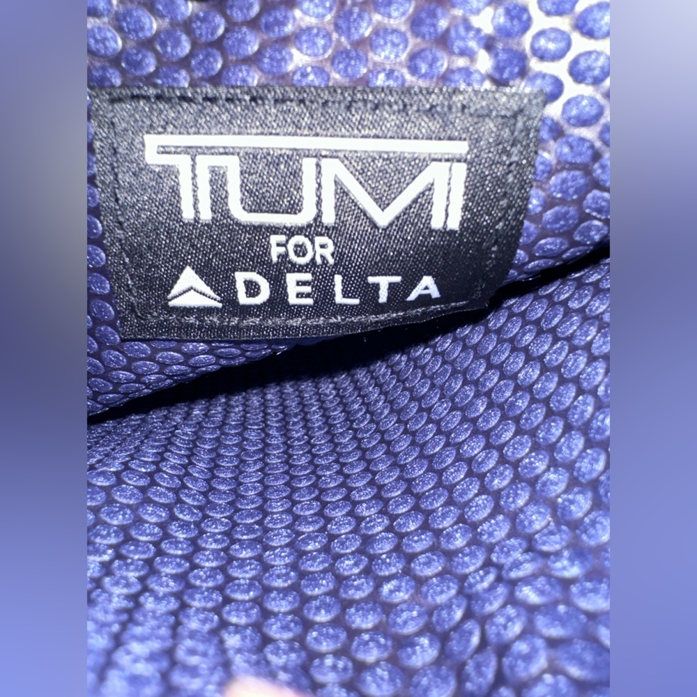 Tumi Travel Toiletry Bag for Men & Women - Small - Picture 3 of 5